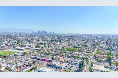 1650 W 38th Place, Los Angeles, CA 90062 - Photo 43