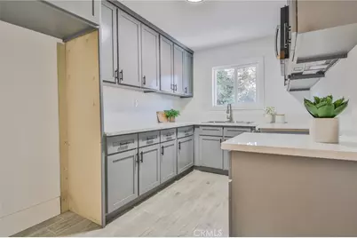 1650 W 38th Place, Los Angeles, CA 90062 - Photo 13