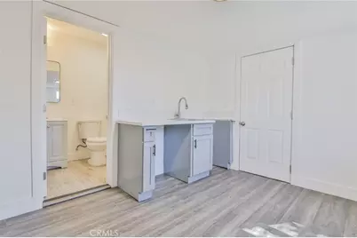1650 W 38th Place, Los Angeles, CA 90062 - Photo 33