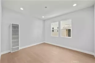 2049 W 71st St, Los Angeles, CA 90047 - Photo 17