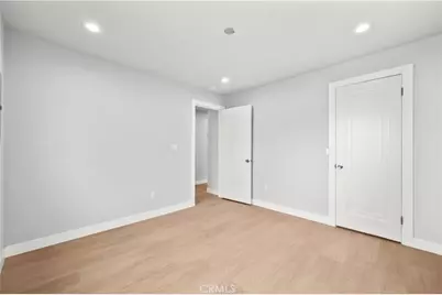 2049 W 71st Street, Los Angeles, CA 90047 - Photo 21