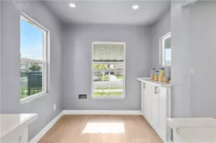 2049 W 71st St, Los Angeles, CA 90047 - Photo 13