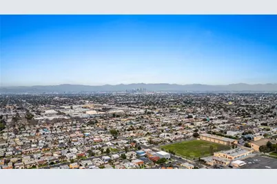 2049 W 71st Street, Los Angeles, CA 90047 - Photo 39