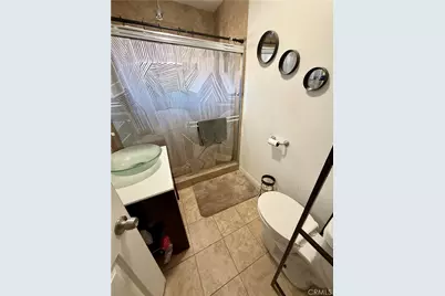 1016 W 51st Place, Los Angeles, CA 90037 - Photo 15