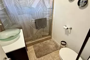 1016 W 51st Pl, Los Angeles, CA 90037 - Photo 15