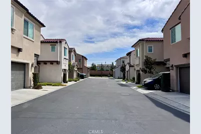 16066 Carrara Lane, Fontana, CA 92336 - Photo 9
