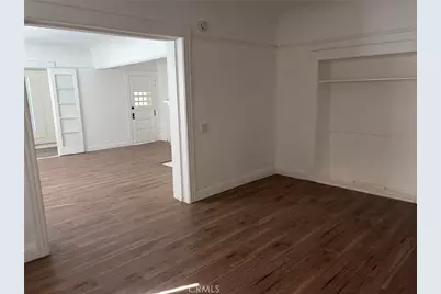 915 E 23rd Street, Los Angeles, CA 90011 - Photo 9