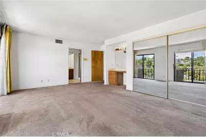 2431 Claremont, Los Angeles, CA 90027 - Photo 45