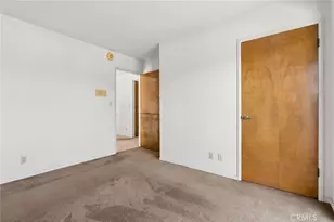 2431 Claremont, Los Angeles, CA 90027 - Photo 35