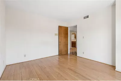 2431 Claremont, Los Angeles, CA 90027 - Photo 23
