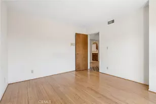 2431 Claremont, Los Angeles, CA 90027 - Photo 23