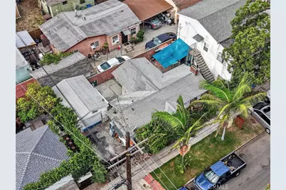1870 W 37th Place, Los Angeles, CA 90018 - Photo 13