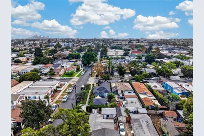 1870 W 37th Place, Los Angeles, CA 90018 - Photo 11