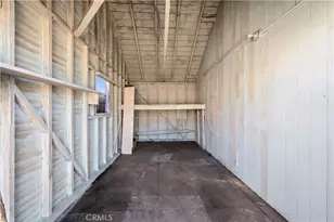 136 W 43rd Pl, Los Angeles, CA 90037 - Photo 37