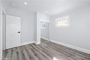 136 W 43rd Pl, Los Angeles, CA 90037 - Photo 17