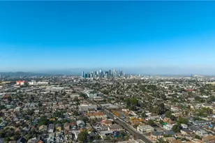 136 W 43rd Pl, Los Angeles, CA 90037 - Photo 41