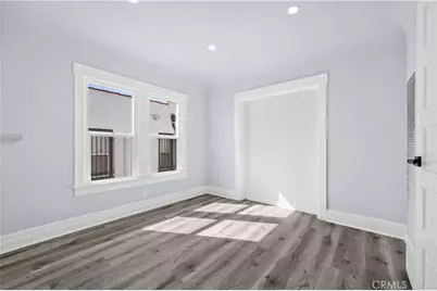 136 W 43rd Place, Los Angeles, CA 90037 - Photo 13
