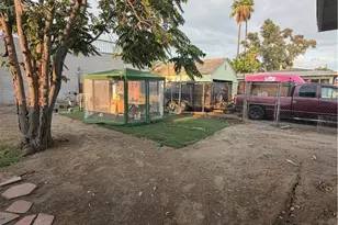114 E Ct, San Bernardino, CA 92410 - Photo 9