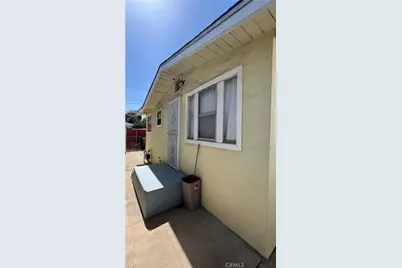 1127 Calzona, Los Angeles, CA 90023 - Photo 11