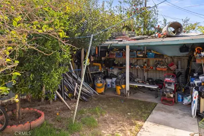 650 W 107th Street, Los Angeles, CA 90044 - Photo 11
