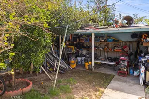 650 W 107th St, Los Angeles, CA 90044 - Photo 11