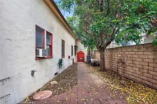 205 N Avenue 66, Los Angeles, CA 90042 - Photo 15