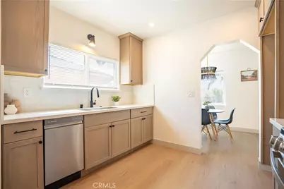 9414 Clovis, Los Angeles, CA 90002 - Photo 11