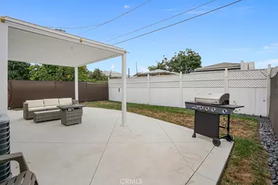 440 E Desford, Carson, CA 90745 - Photo 21