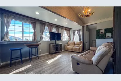 31734 Hilltop, Running Springs, CA 92382 - Photo 9