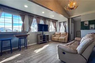31734 Hilltop Blvd, Running Springs, CA 92382 - Photo 9