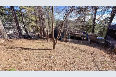 31734 Hilltop, Running Springs, CA 92382 - Photo 17