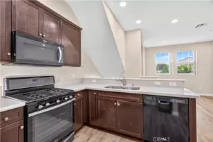 14118 W Pine, Van Nuys, CA 91405 - Photo 11