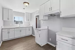 1049 W 67th, Los Angeles, CA 90044 - Photo 9
