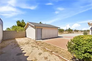 8848 W Ave D8, Lancaster, CA 93536 - Photo 35