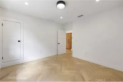 1800 Oxford Avenue, Los Angeles, CA 90006 - Photo 29