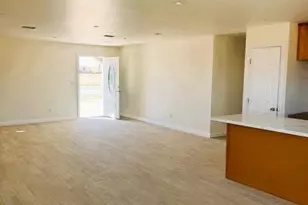 8669 S Loop Blvd, California City, CA 93505 - Photo 3