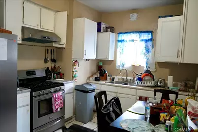 11218 Belhaven, Los Angeles, CA 90059 - Photo 7