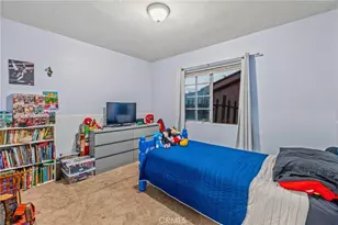 2211 N Grape Ave, Compton, CA 90222 - Photo 5