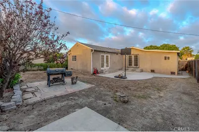 2211 N Grape Ave, Compton, CA 90222 - Photo 21