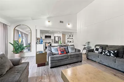 946 Goldenrod, Costa Mesa, CA 92626 - Photo 11