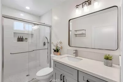 103 N Harvard, Los Angeles, CA 90004 - Photo 39