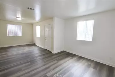 723 E 76th Pl, Los Angeles, CA 90001 - Photo 11