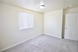 723 E 76th Pl, Los Angeles, CA 90001 - Photo 29