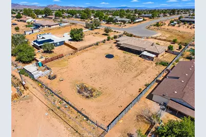 15616 Winnebago, Apple Valley, CA 92307 - Photo 5