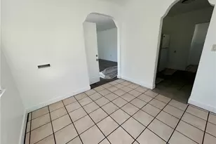 1018 S Halladay, Santa Ana, CA 92701 - Photo 5