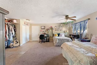 18572 Atlantic, Hesperia, CA 92345 - Photo 27