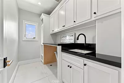 9833 Birchdale, Downey, CA 90240 - Photo 63