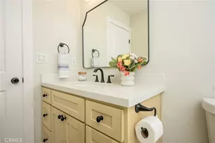 12126 Ainsworth St, Los Angeles, CA 90044 - Photo 23