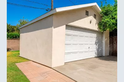 8437 San Vincente, South Gate, CA 90280 - Photo 23