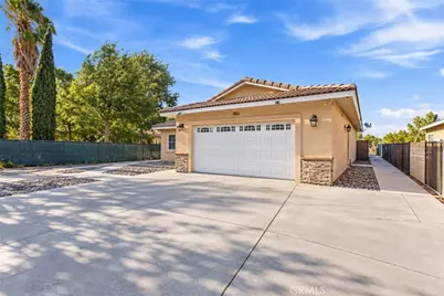 16028 Spruce, Hesperia, CA 92345 - Photo 5